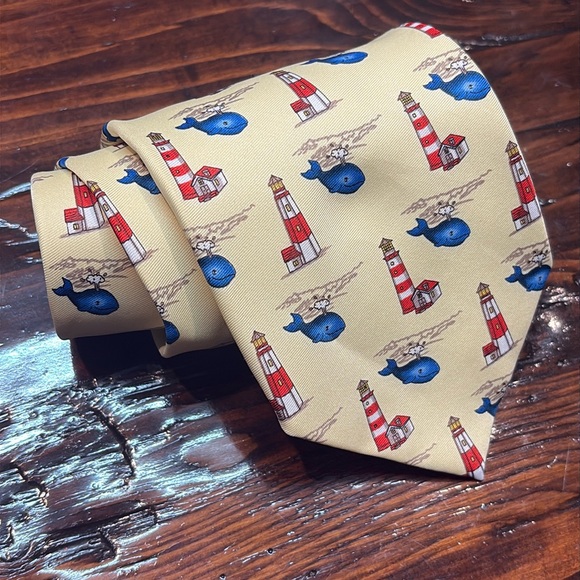 Utopia Whale‎ & Lighthouse Neck Tie 100% Rayon - Picture 1 of 5